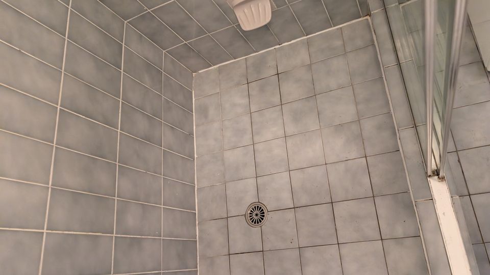 ๐งผ Bathroom Deep Clean - After cleaning